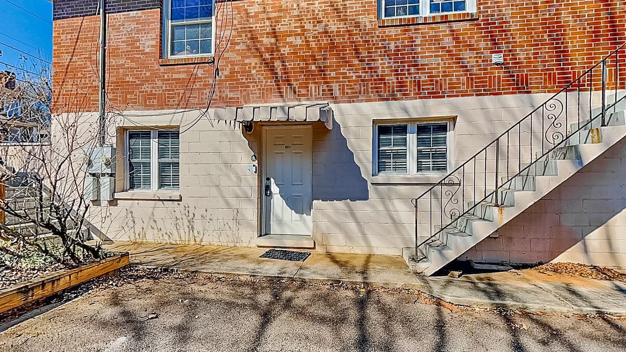 1469 Pine St Nw #B - Photo 2 of 18