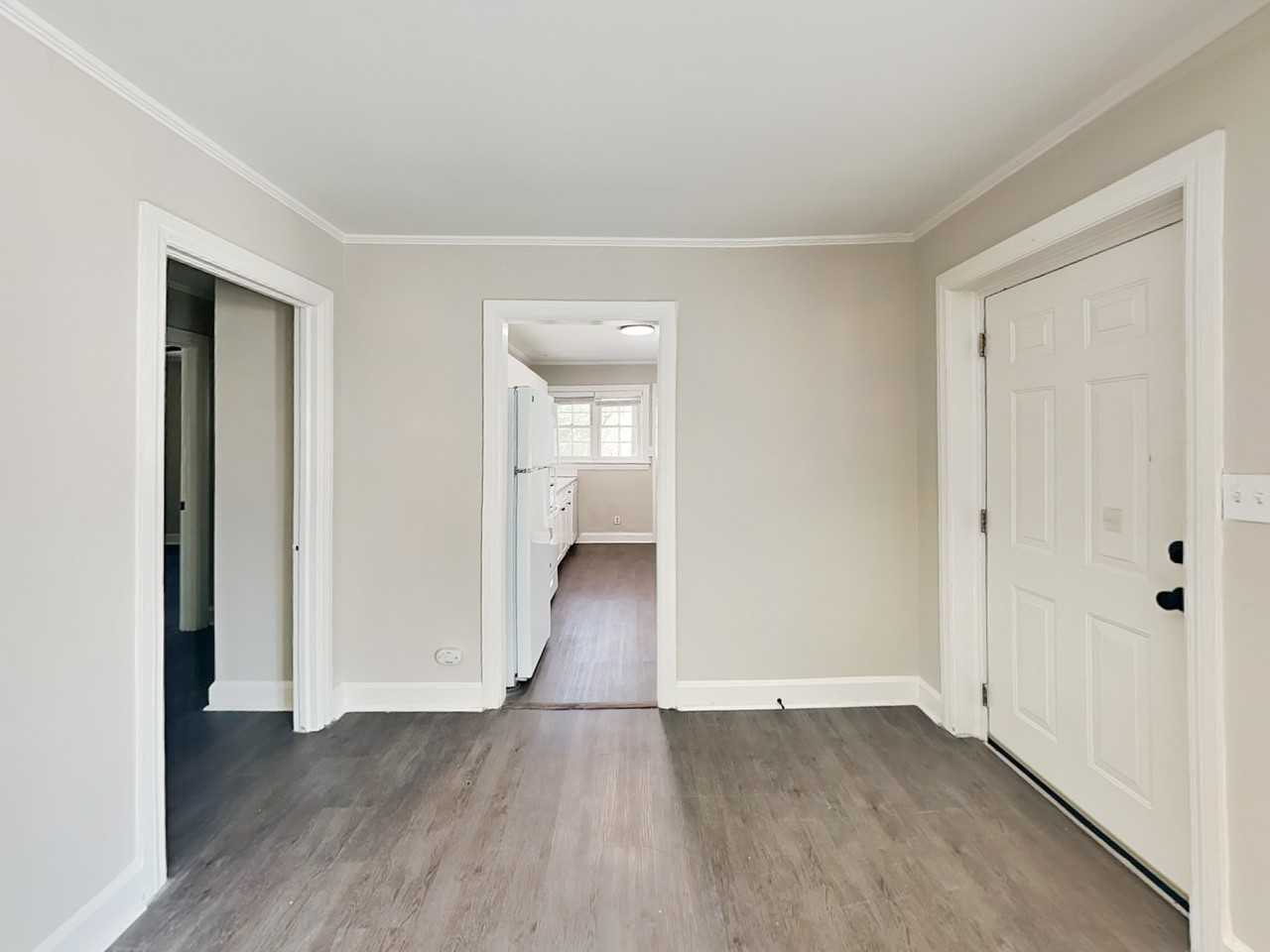 1469 Pine St Nw #B - Photo 3 of 18