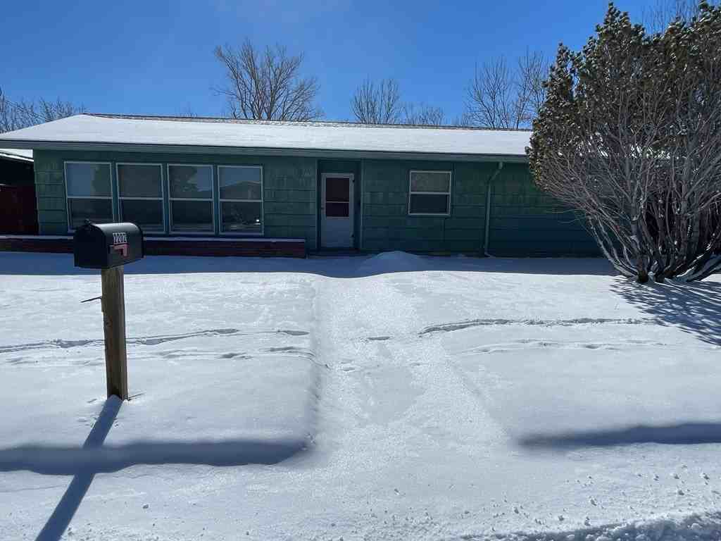 2202 Newton Ave - Photo 2 of 15