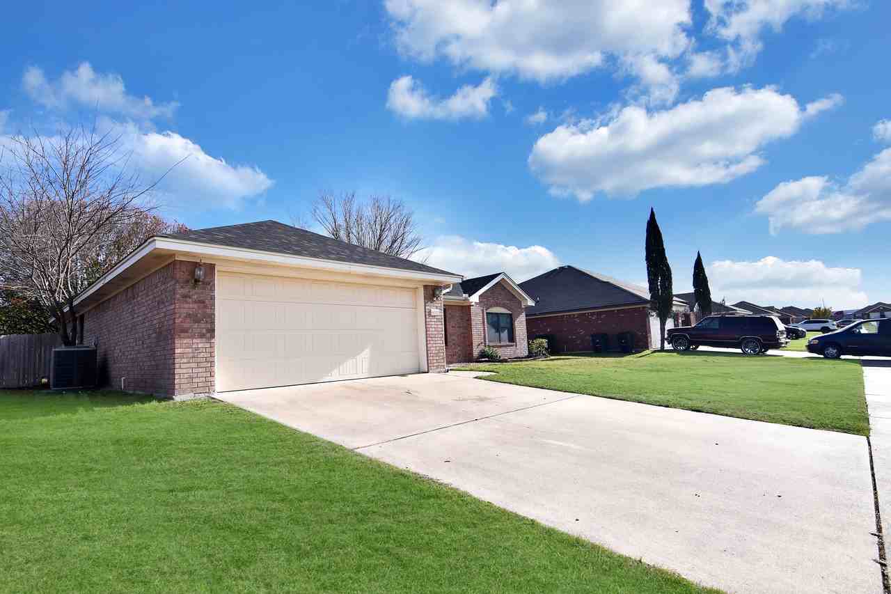 4202 Capri Dr - Photo 2 of 20