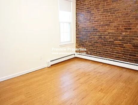 S Huntington Ave #11P - Photo 2 of 5