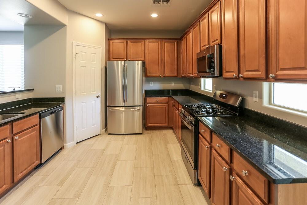 5439 W Fetlock Trl - Photo 7 of 16