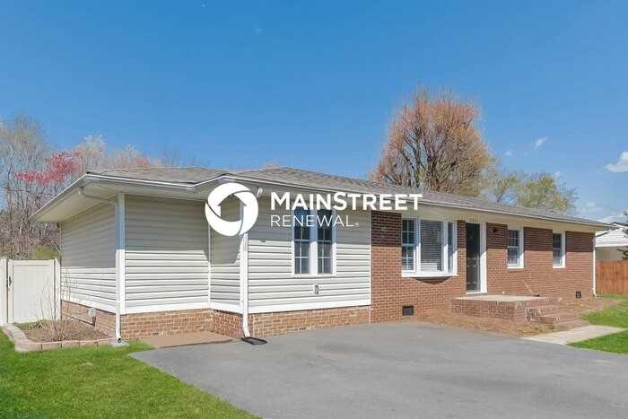 2432 Community Park Dr - Photo 3 of 16