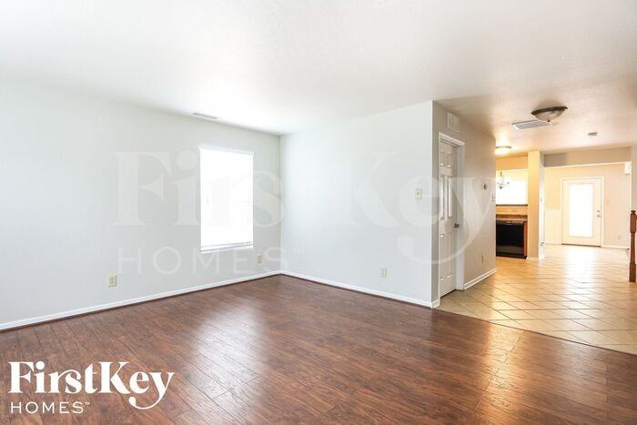 5310 Fairway Forest Dr - Photo 2 of 15