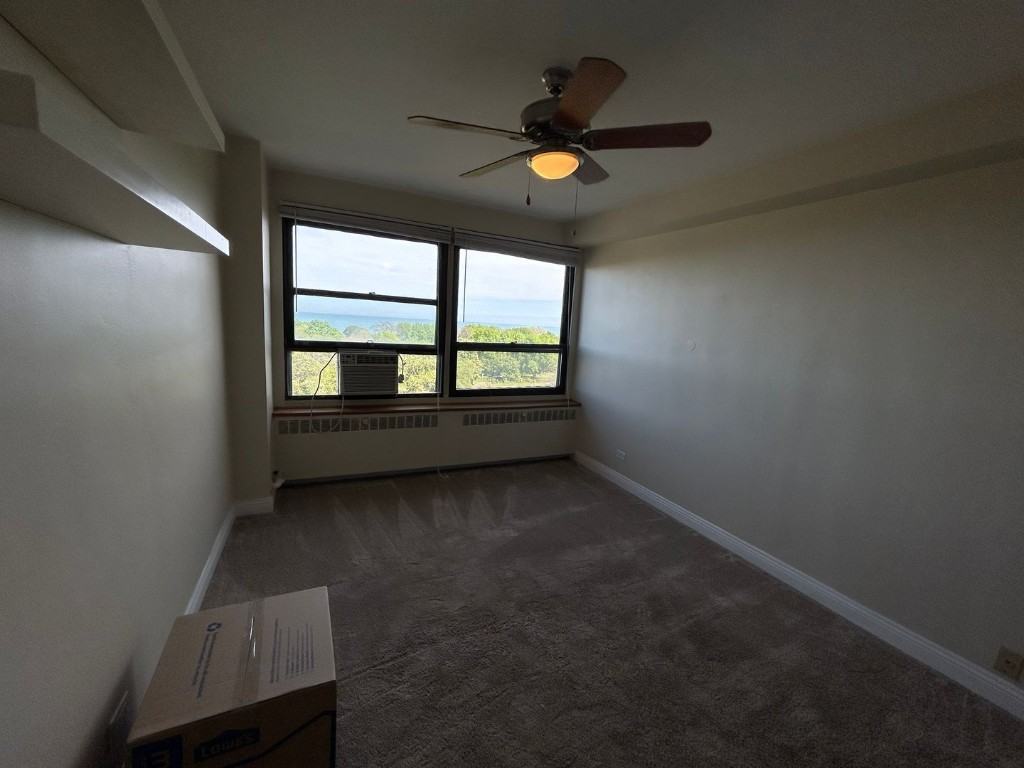 4180 N Marine Dr #907 - Photo 6 of 18