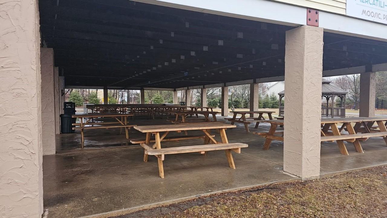 4105 Birney Ave - Photo 3 of 11