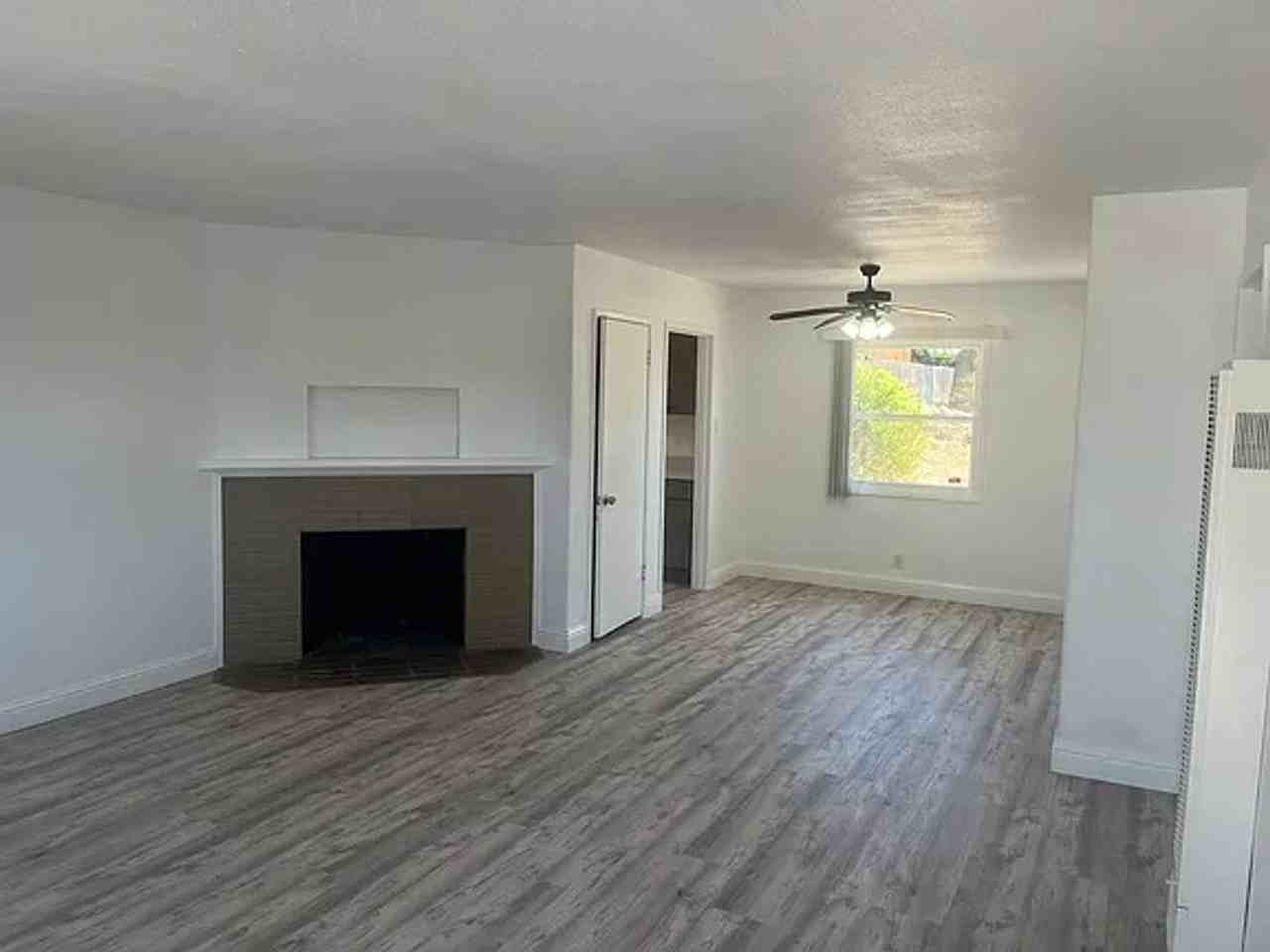 2010 Rancho Rd - Photo 2 of 9