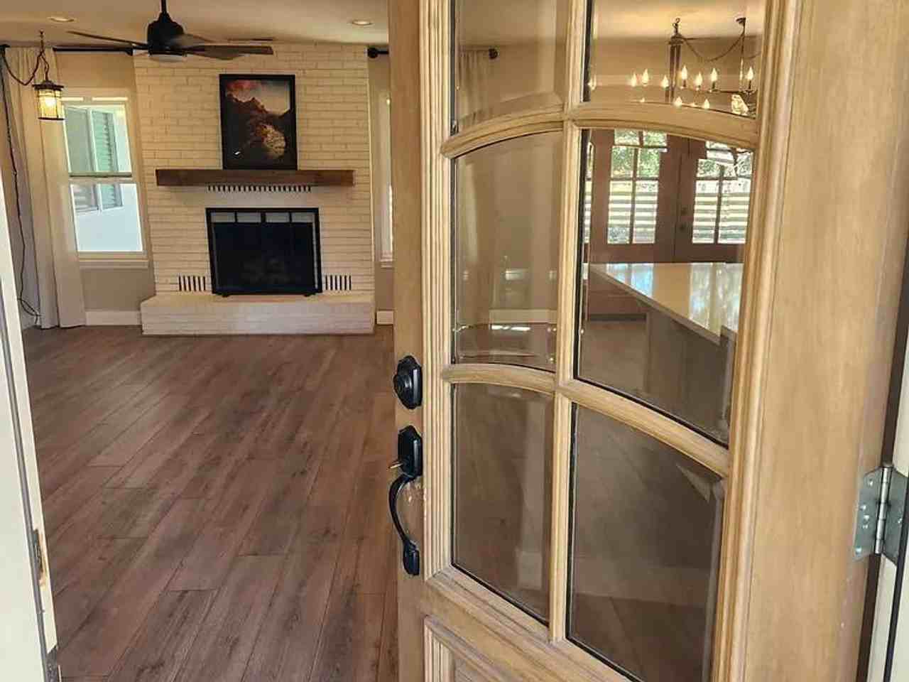 2978 Pear Cir - Photo 2 of 11