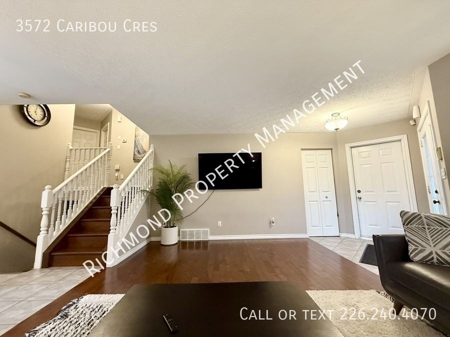 3572 Caribou Cres - Photo 2 of 25