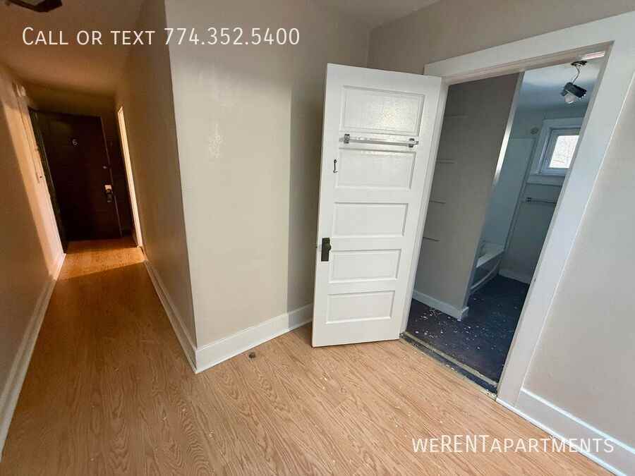 84 Lewis Blvd #6 - Photo 3 of 8