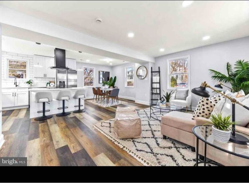 156 Osborne Rd - Photo 2 of 18