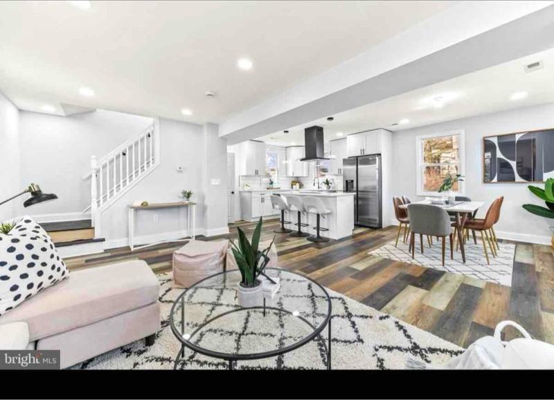 156 Osborne Rd - Photo 4 of 18