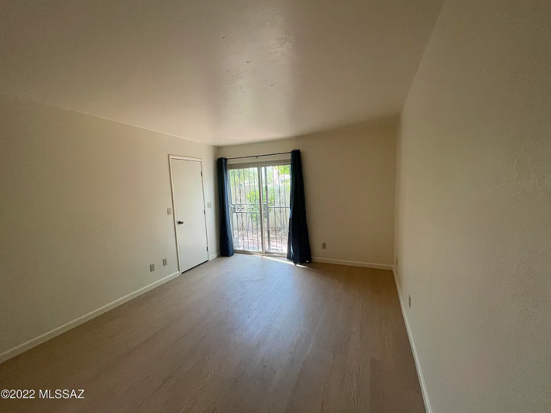 3422 N Richland Dr - Photo 3 of 17