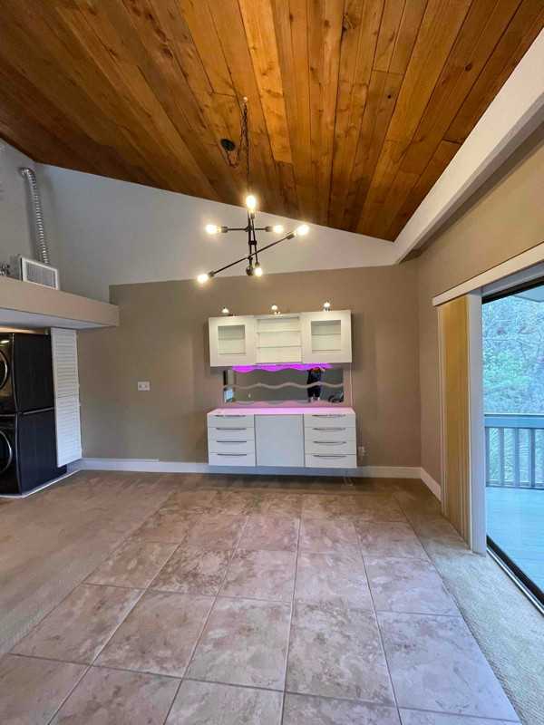 608A Olde Camelot Cir #A - Photo 3 of 18