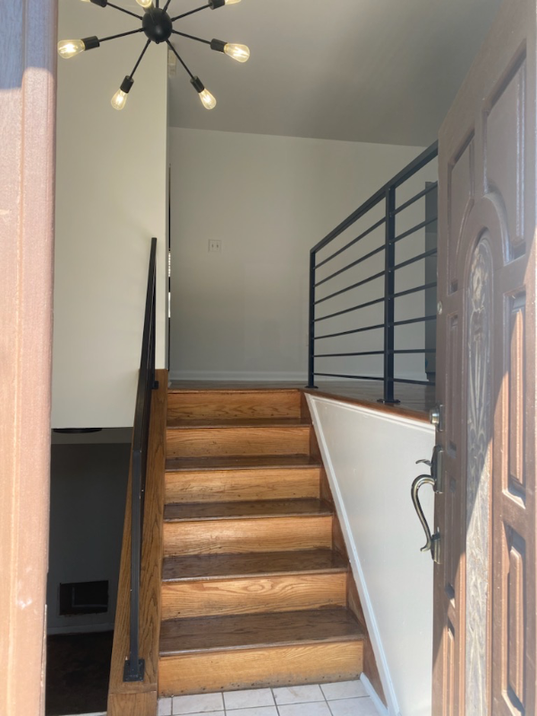 2217 Wintergreen Ave - Photo 2 of 12