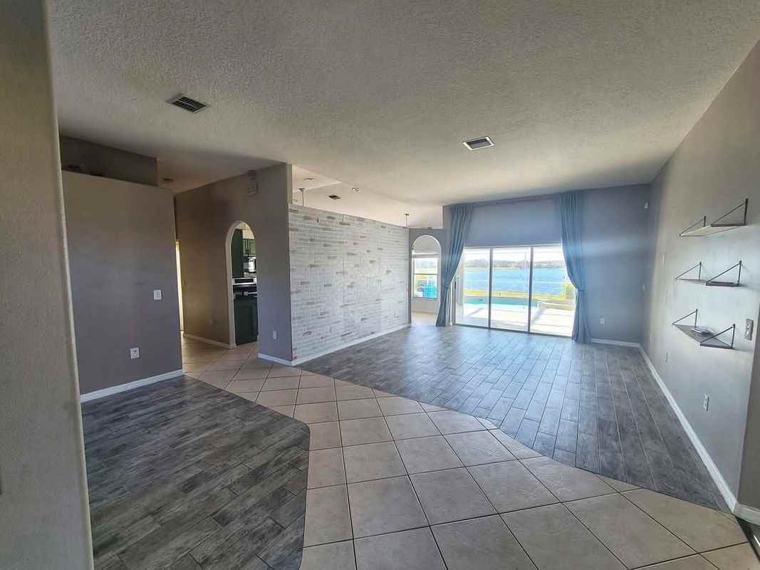 9800 Spring Lake Dr - Photo 3 of 10