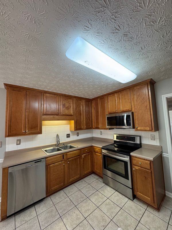 2262 Grassy Springs Court Northeast - Photo 3 of 18