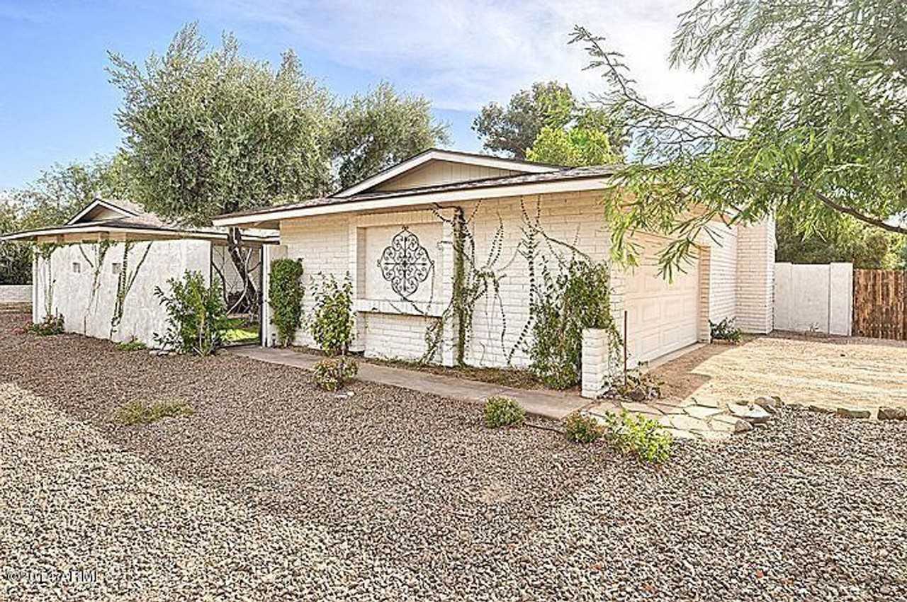 13238 N 79th St - Photo 3 of 12