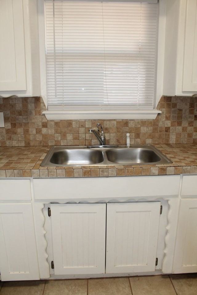 3036 Se 20th St - Photo 6 of 28