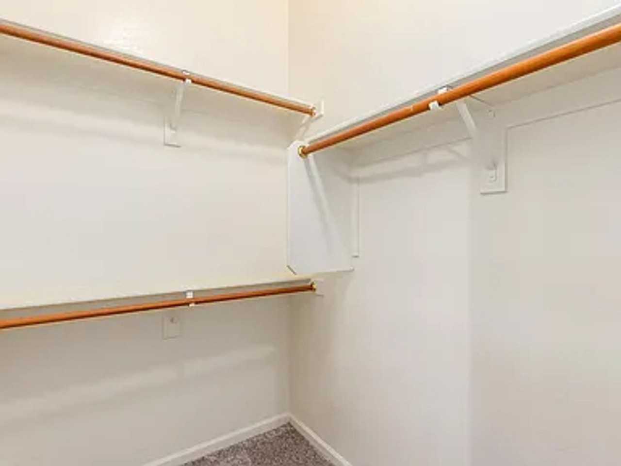 7037 E Regina St - Photo 3 of 18