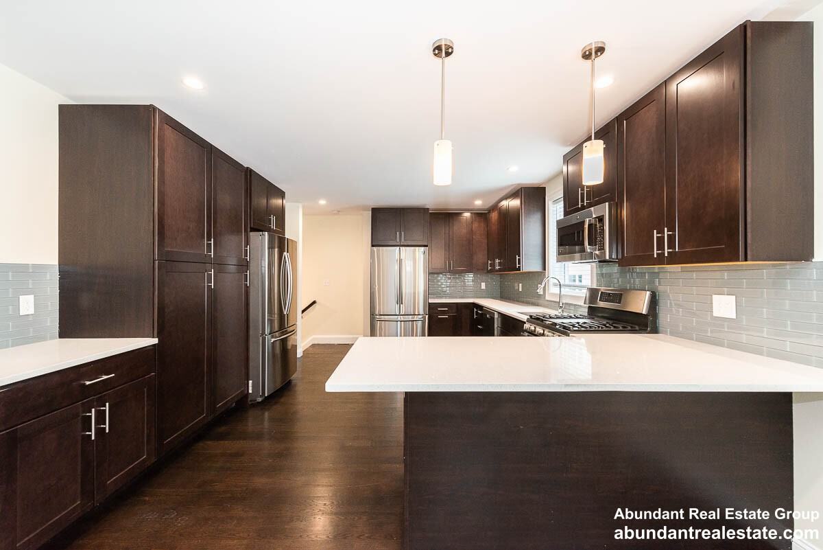 10 Marion St #2 - Photo 2 of 37