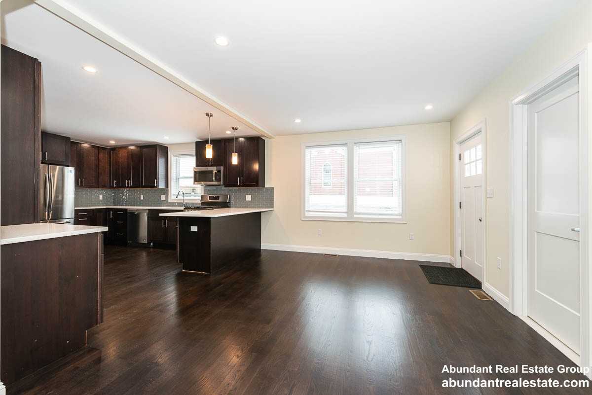 10 Marion St #2 - Photo 5 of 37