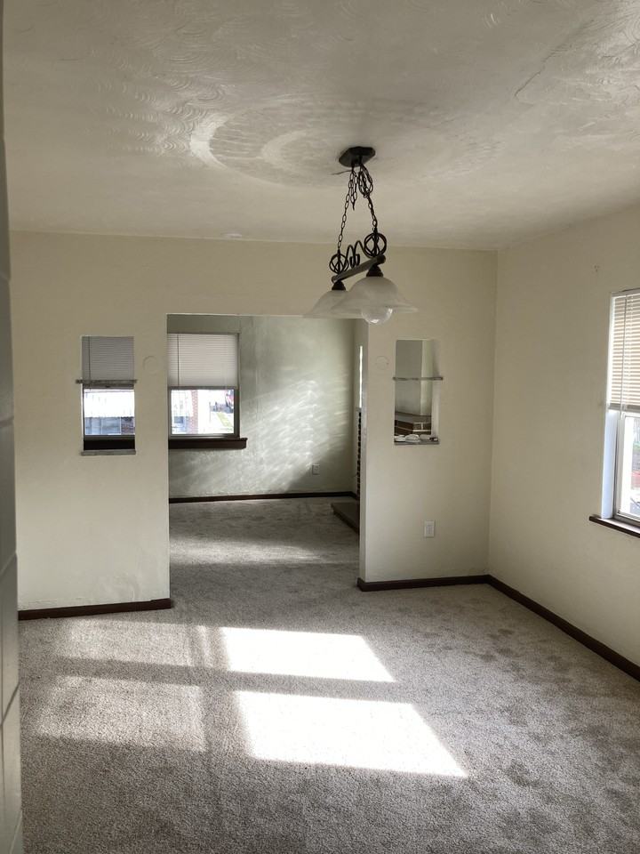 342 Ohio Ave #2 - Photo 3 of 11