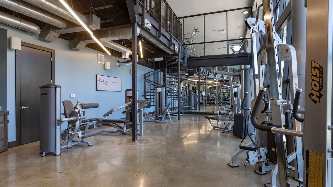 Sole on Central - Photo 7 of 28