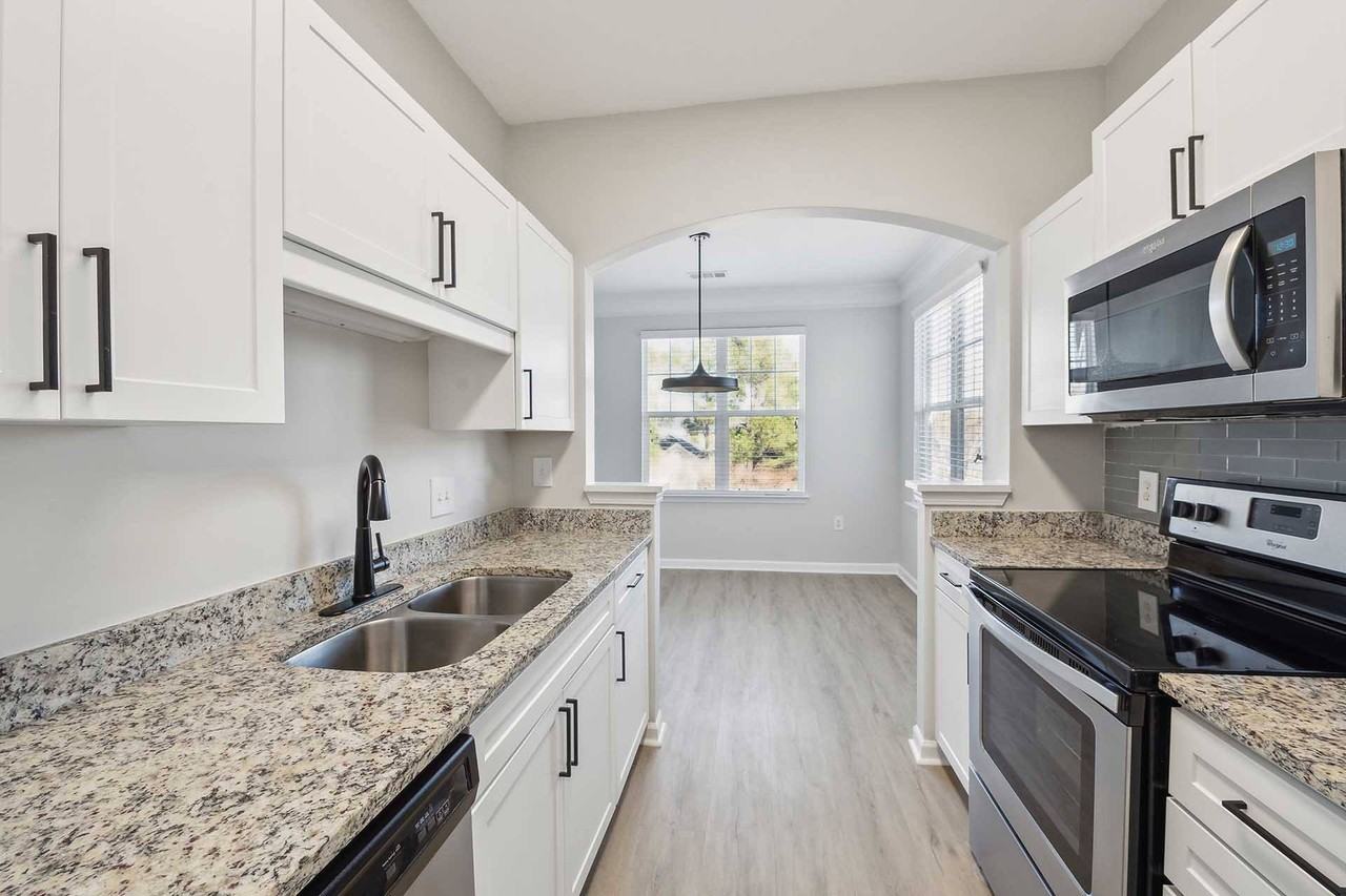 The Reserve at Meadowmont Apartments and Townhomes - Photo 4 of 48