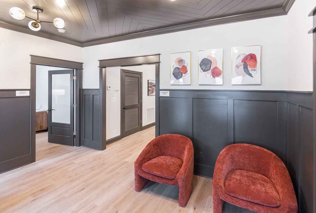 Indigo - Photo 7 of 37