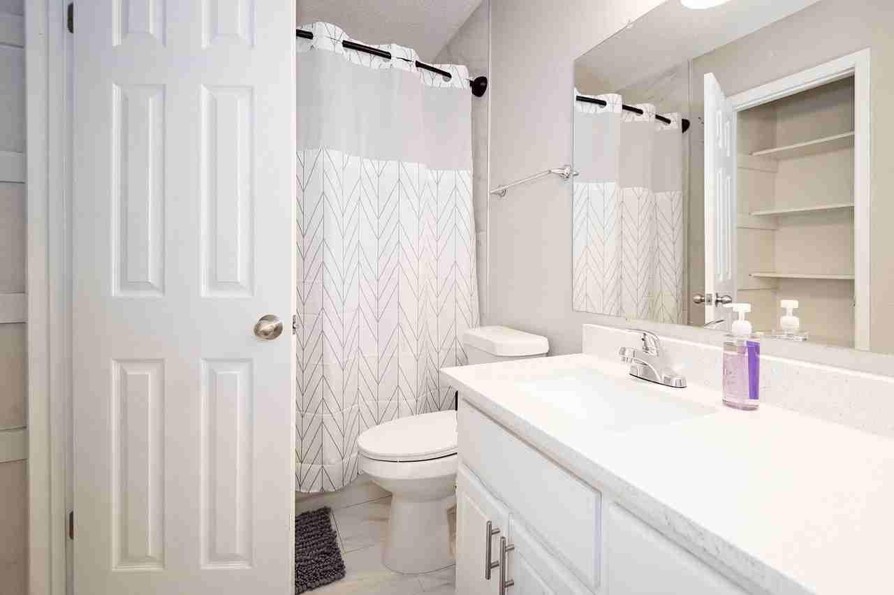 Terry Dr - Photo 2 of 32