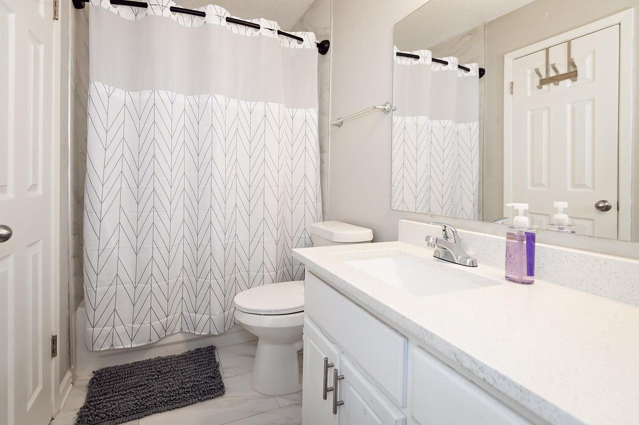 Terry Dr - Photo 4 of 32