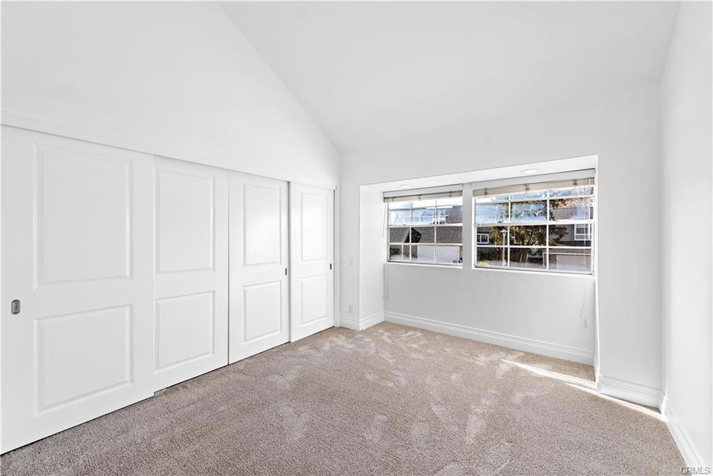 2768 Hillview Dr #17 - Photo 3 of 8