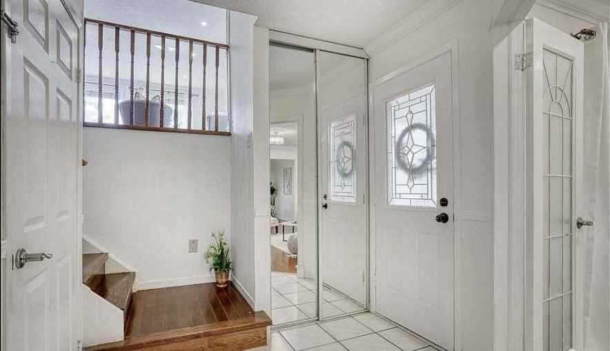 56 Deverill Crescent - Photo 3 of 23