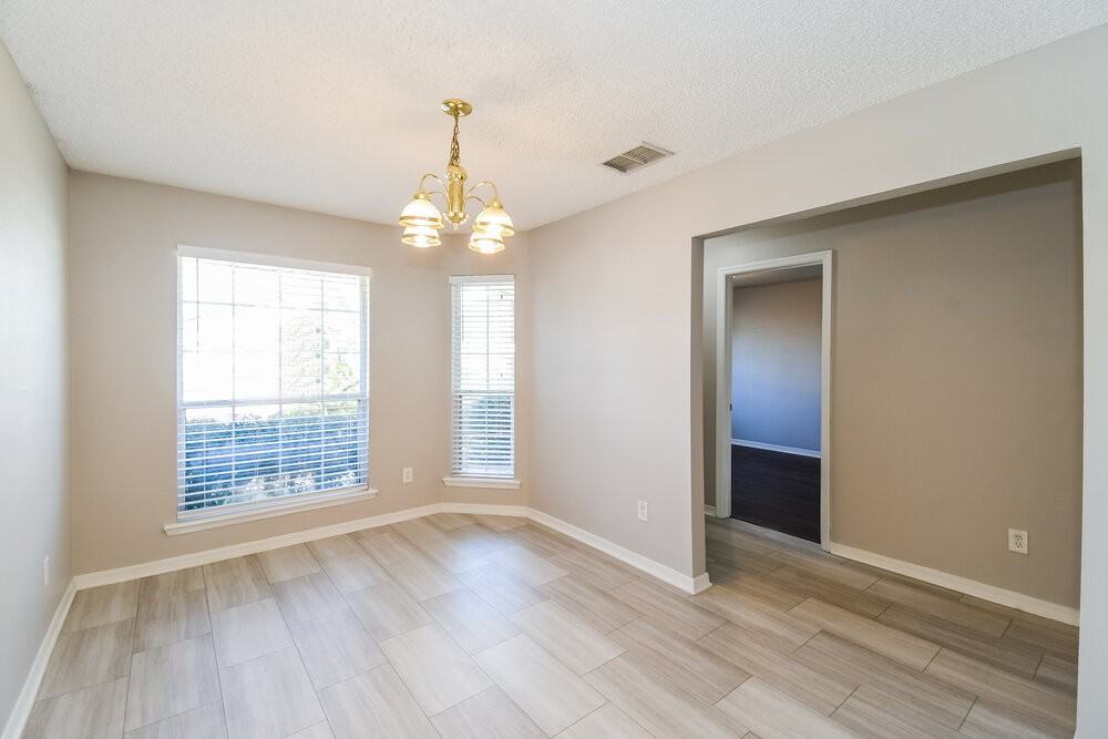 1379 Spanish Needle Ct - Photo 5 of 16