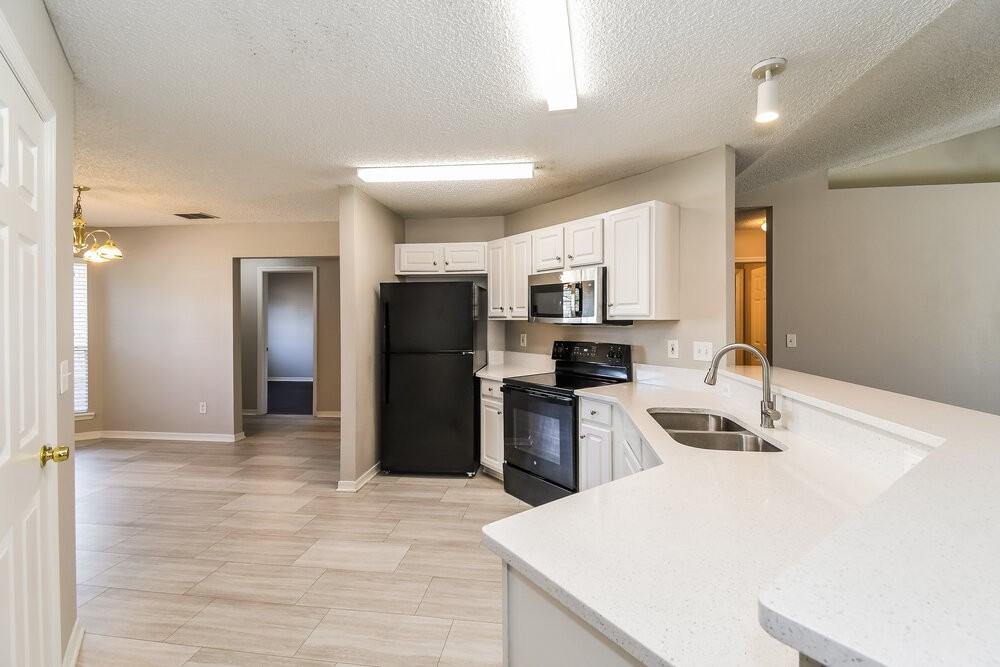 1379 Spanish Needle Ct - Photo 6 of 16