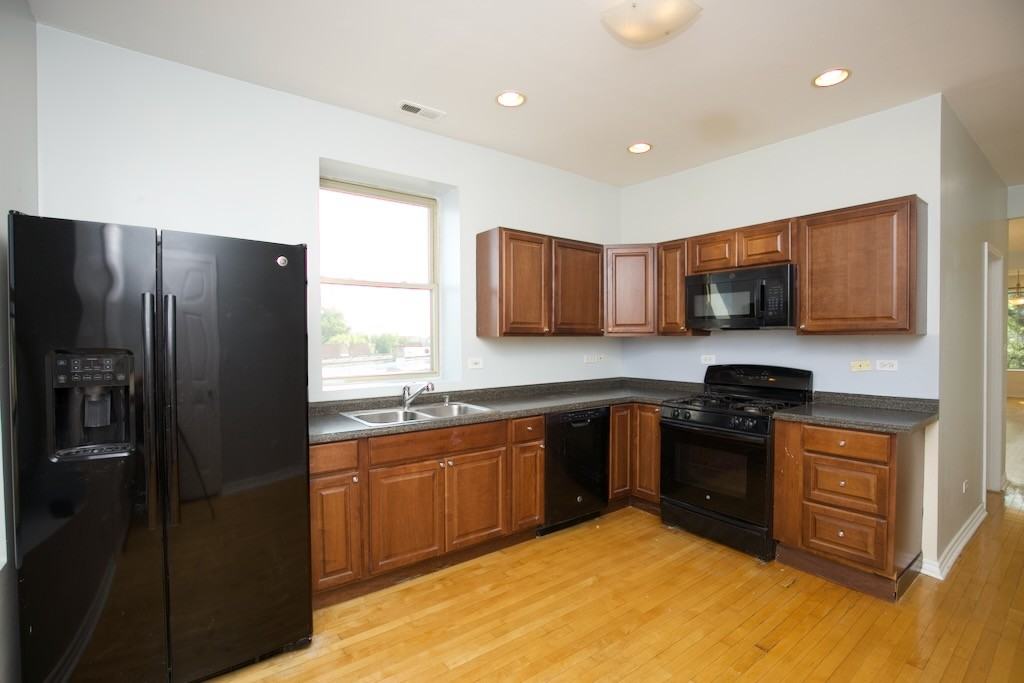 2537 N Kildare Ave #3 - Photo 2 of 21