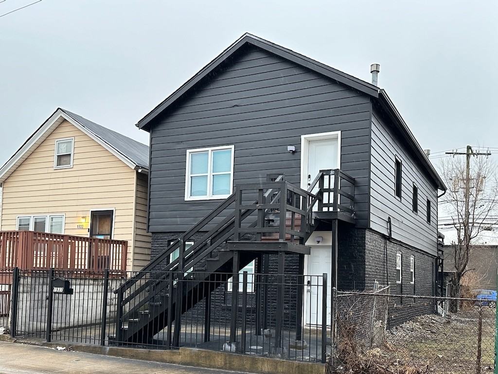 1937 W Grand Ave #1