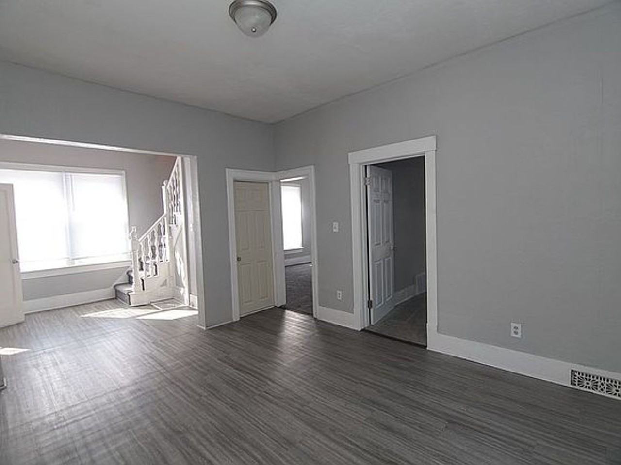 4403 12th St - Photo 3 of 7