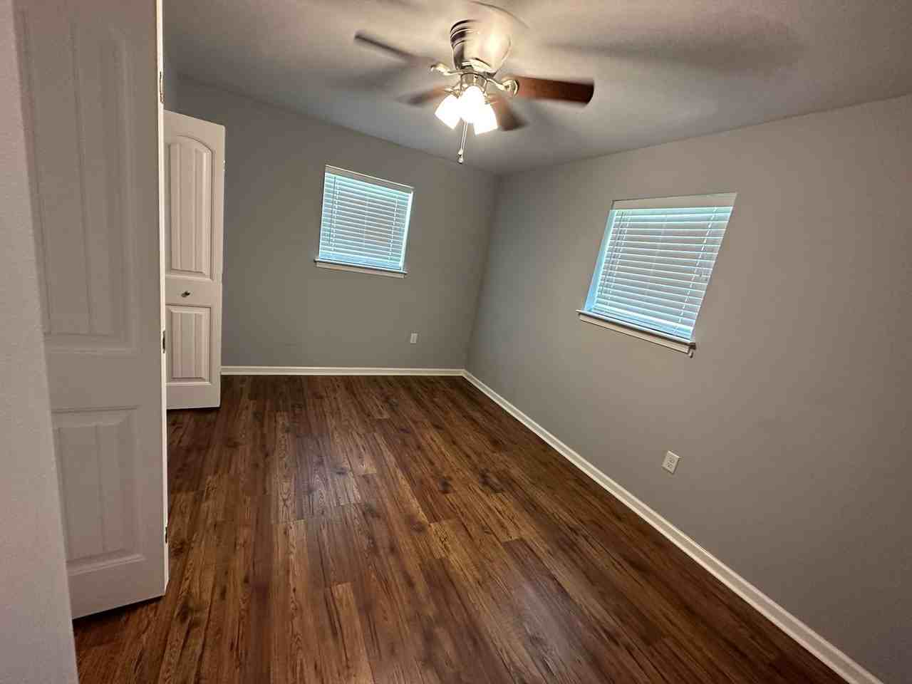 8378 Robert St - Photo 7 of 19