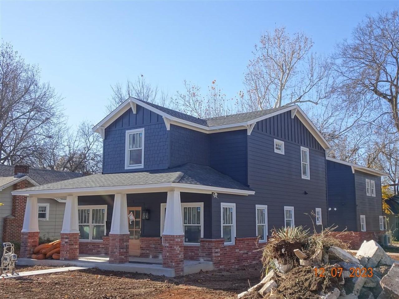 904 Miller Ave - Photo 2 of 27