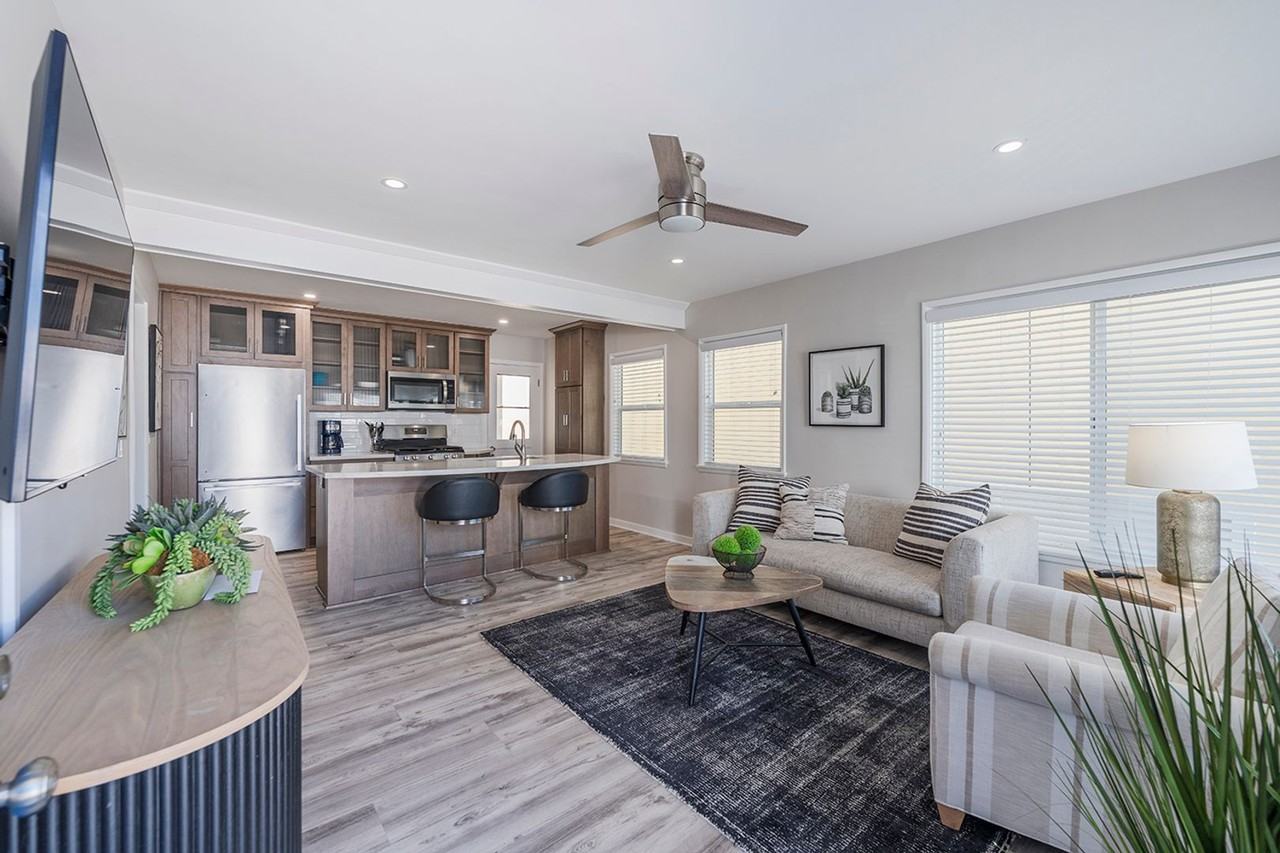 208 29th St - Photo 5 of 30