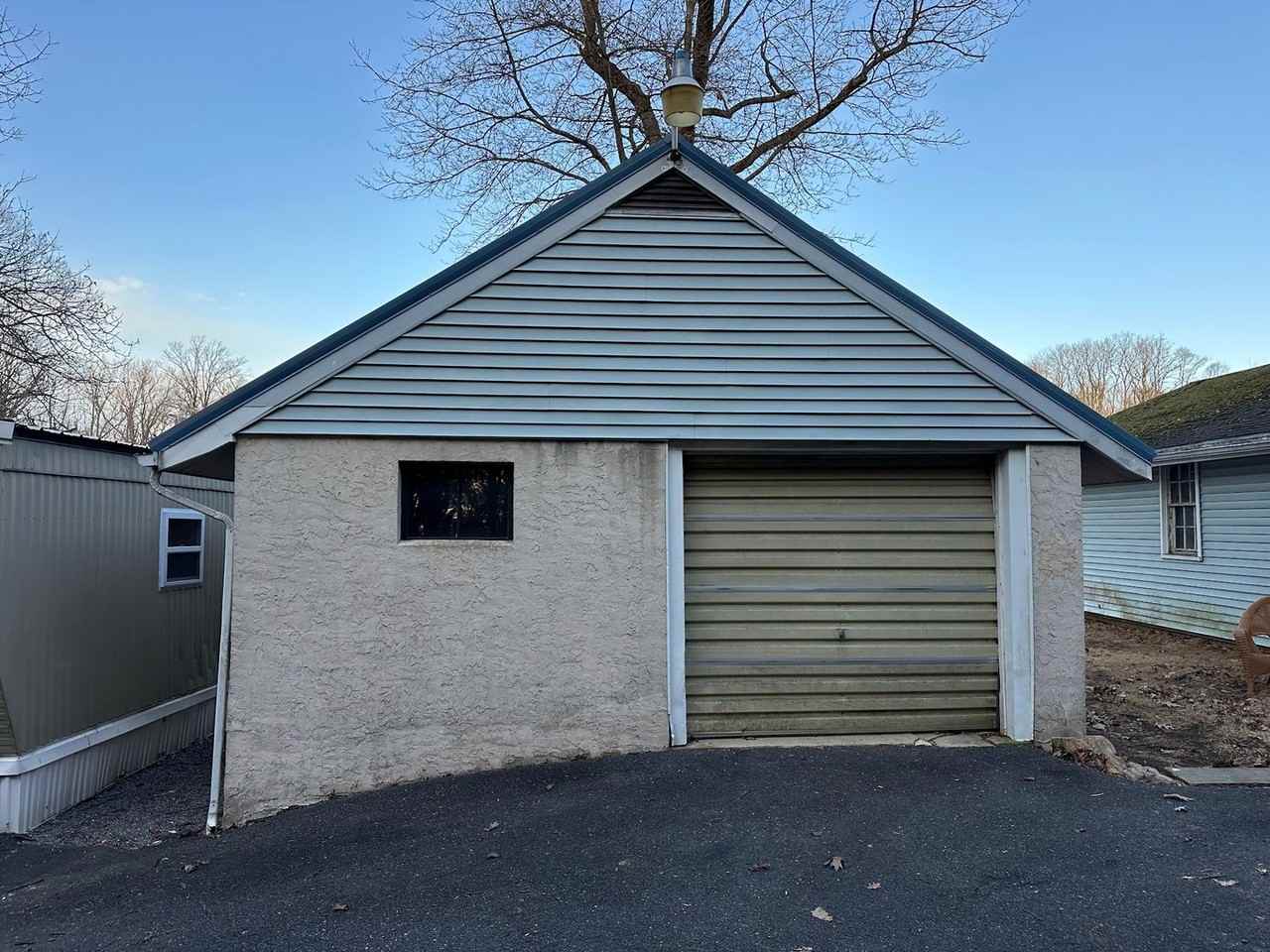 2916 Compass Rd - Photo 2 of 17