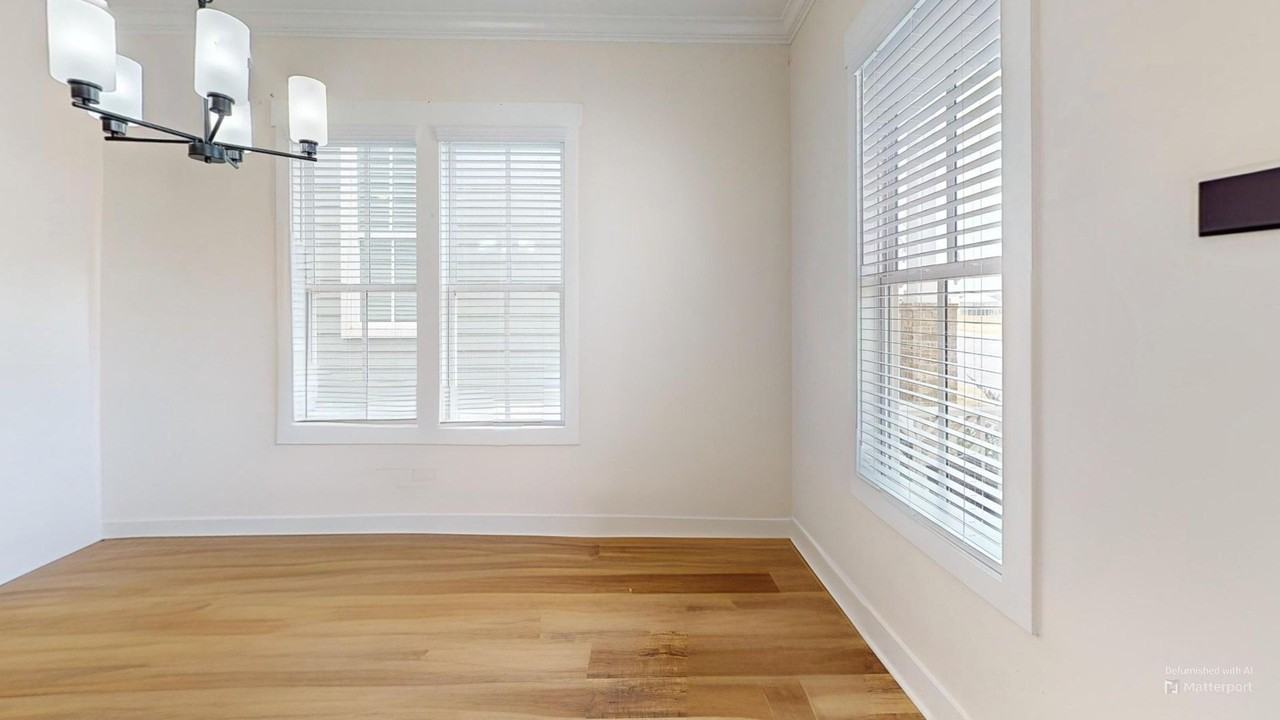 202 Northlake St - Photo 7 of 33