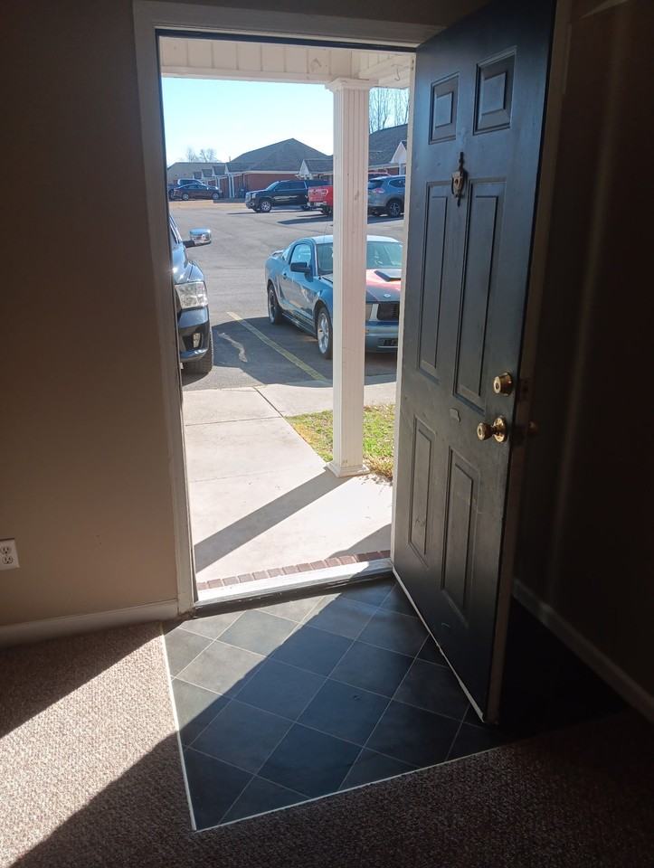 521 Brad Avenue - Photo 3 of 12