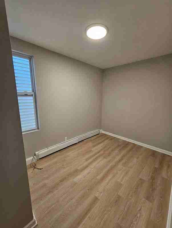 231 Clark Pl - Photo 3 of 8