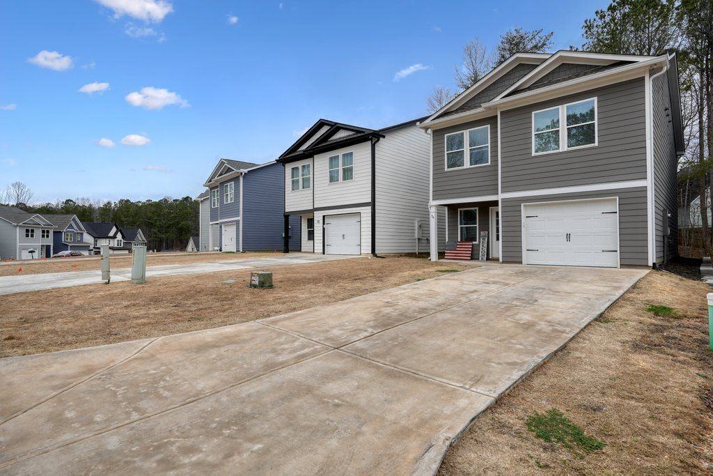 34 Hood Park Dr - Photo 2 of 32