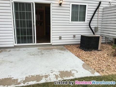 4D Oak Rd - Photo 2 of 10