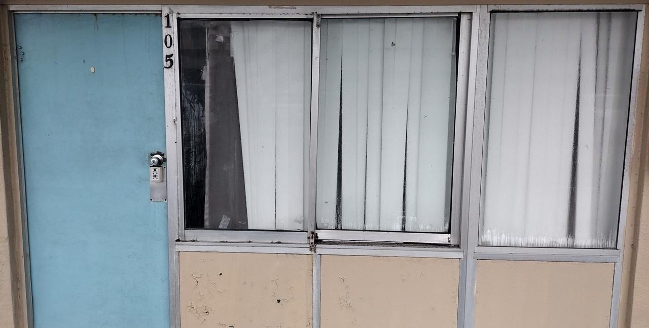 219 S Atlantic Ave - Photo 2 of 5