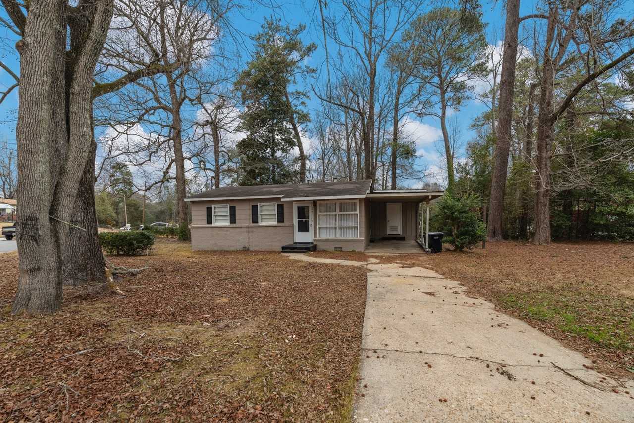 4647 Buckner St - Photo 3 of 20